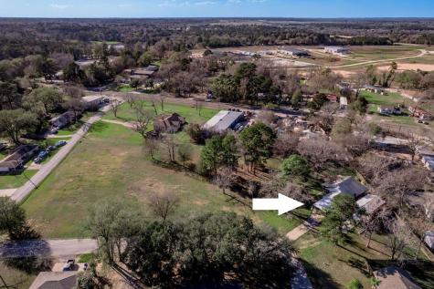 2203 Shannon Drive Huntsville TX 77320
