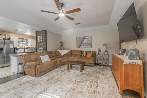 2203 Shannon Drive Huntsville TX 77320