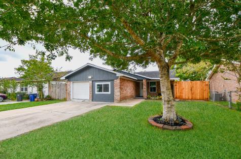 1833 Flamingo Drive League City TX 77573