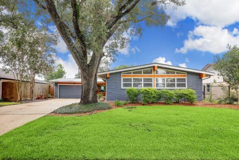 5026 Creekbend Drive Houston TX 77035