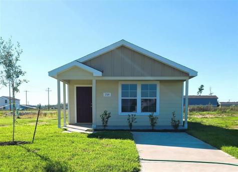 1319 Road 5708 Cleveland TX 77327