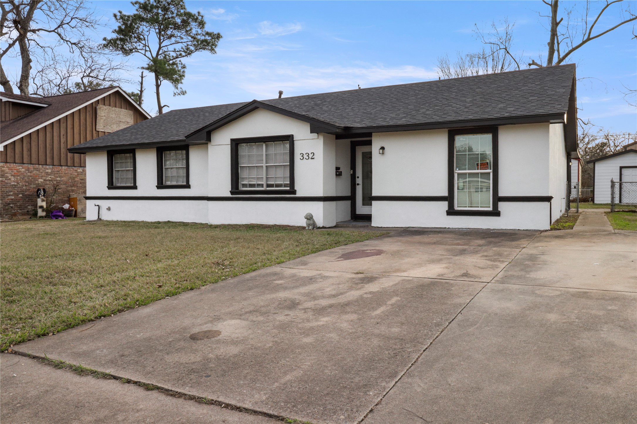 332 N Shanks Street Clute TX 77531