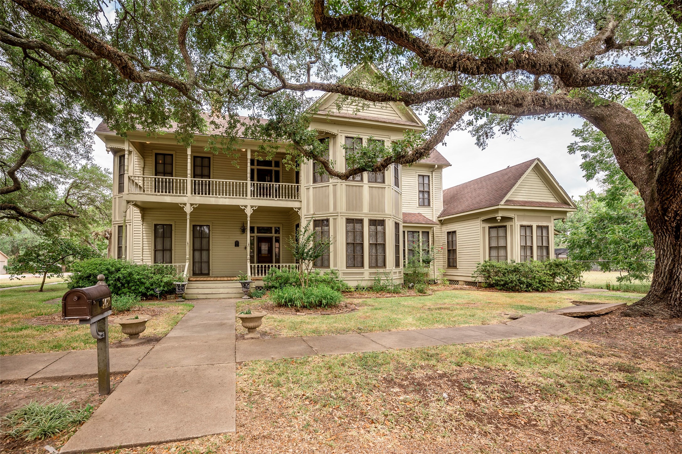 2420 Avenue H Bay City TX 77414