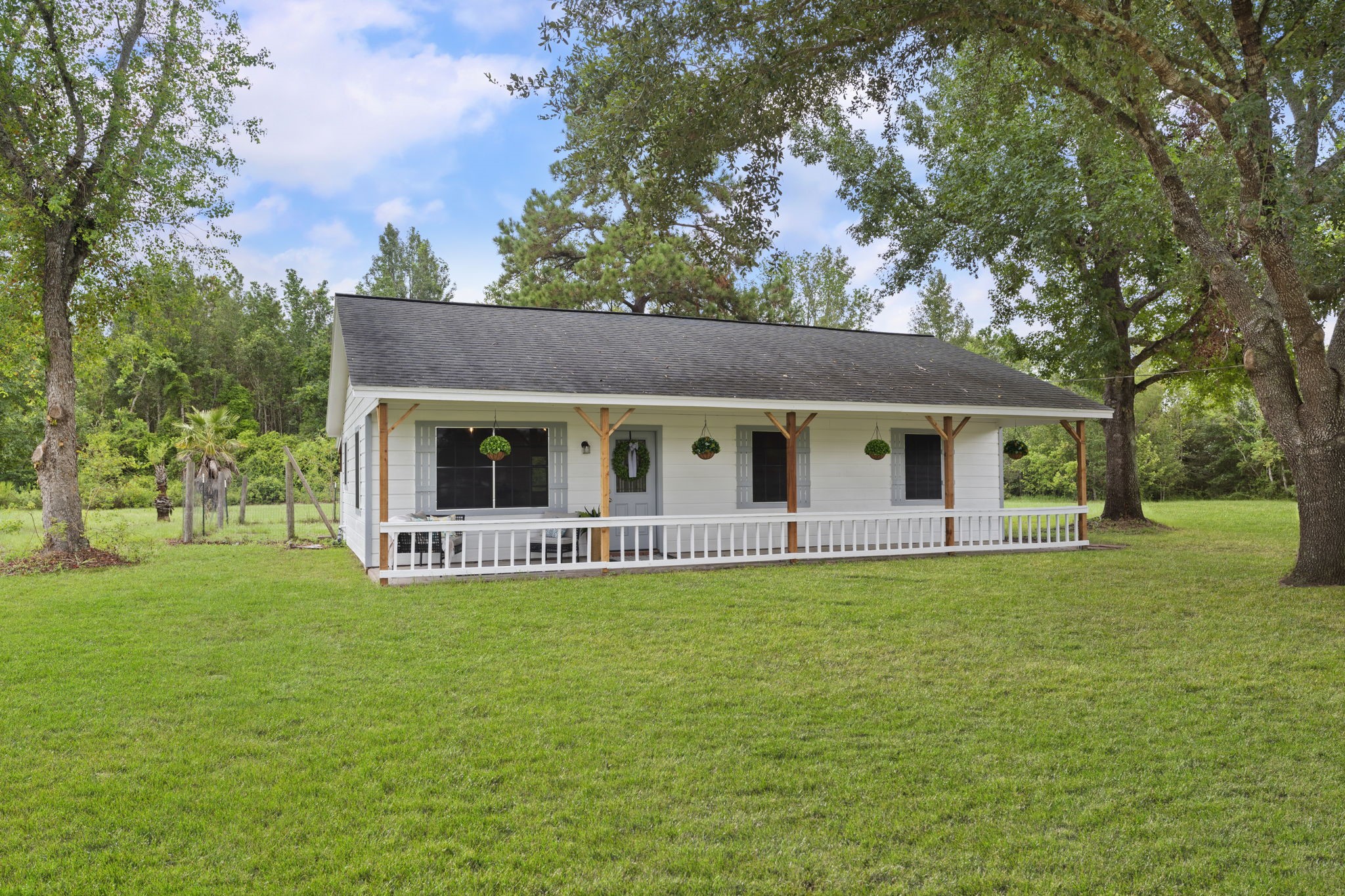 275 County Road 2279 Cleveland TX 77327