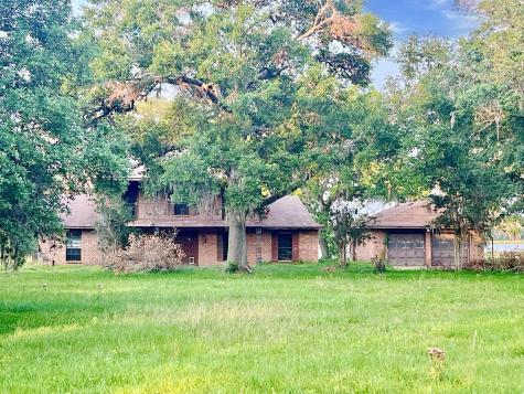 17603 Jungman Road Damon TX 77430