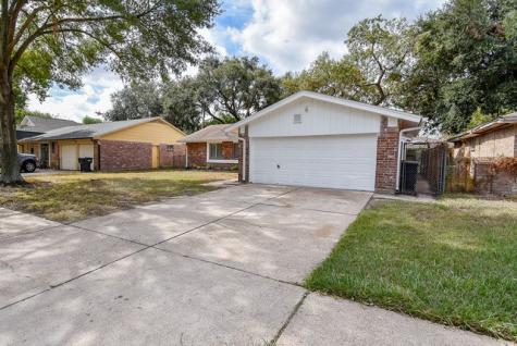 7811 Whispering Wood Lane Houston TX 77086