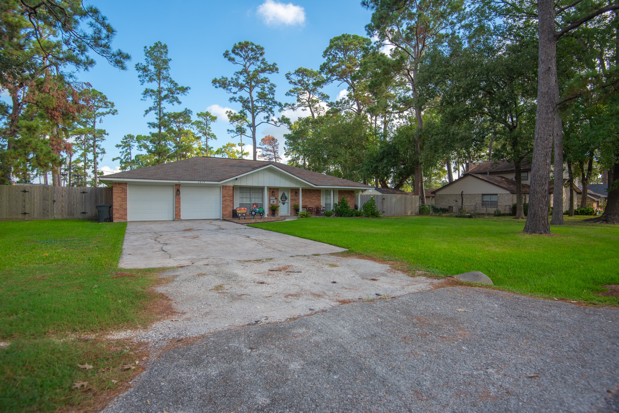 2615 Whispering Pines Street Baytown TX 77521