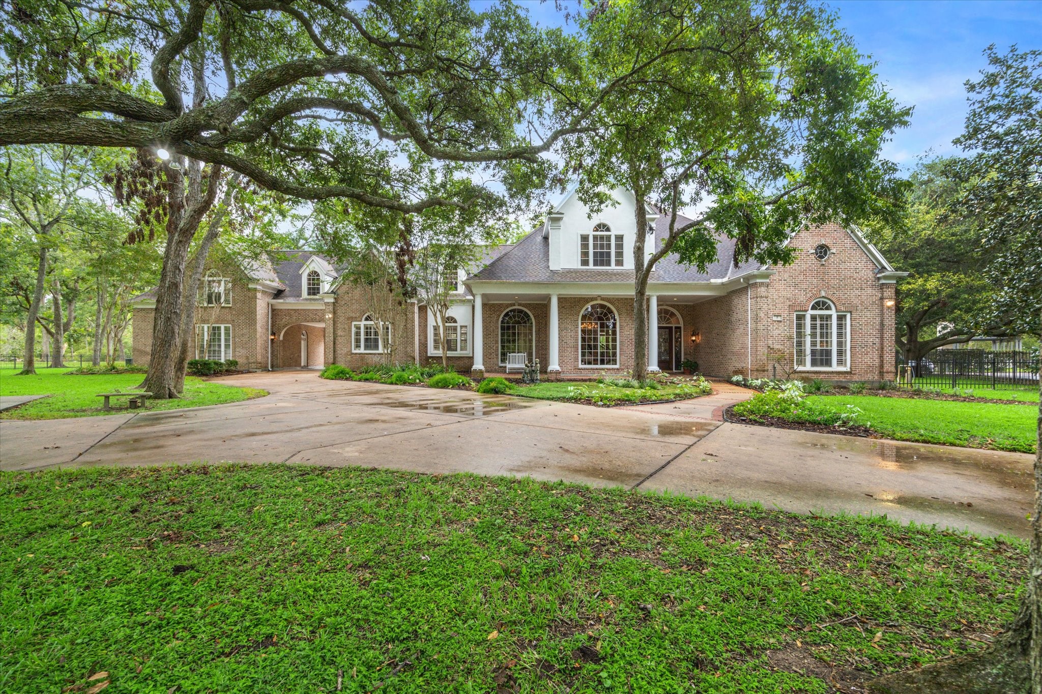 5 Westpoint Drive Missouri City TX 77459
