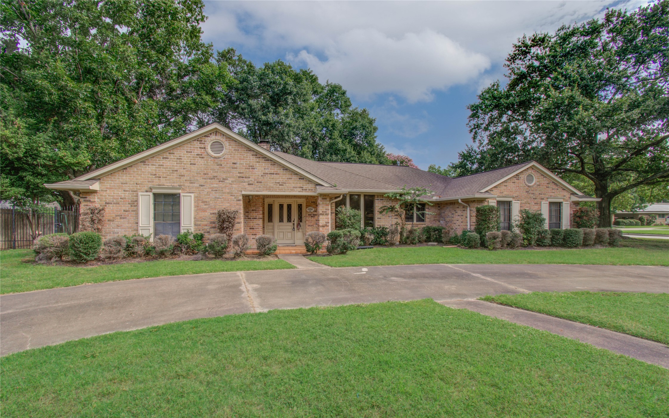 15702 Sierra Drive Jersey Village TX 77040