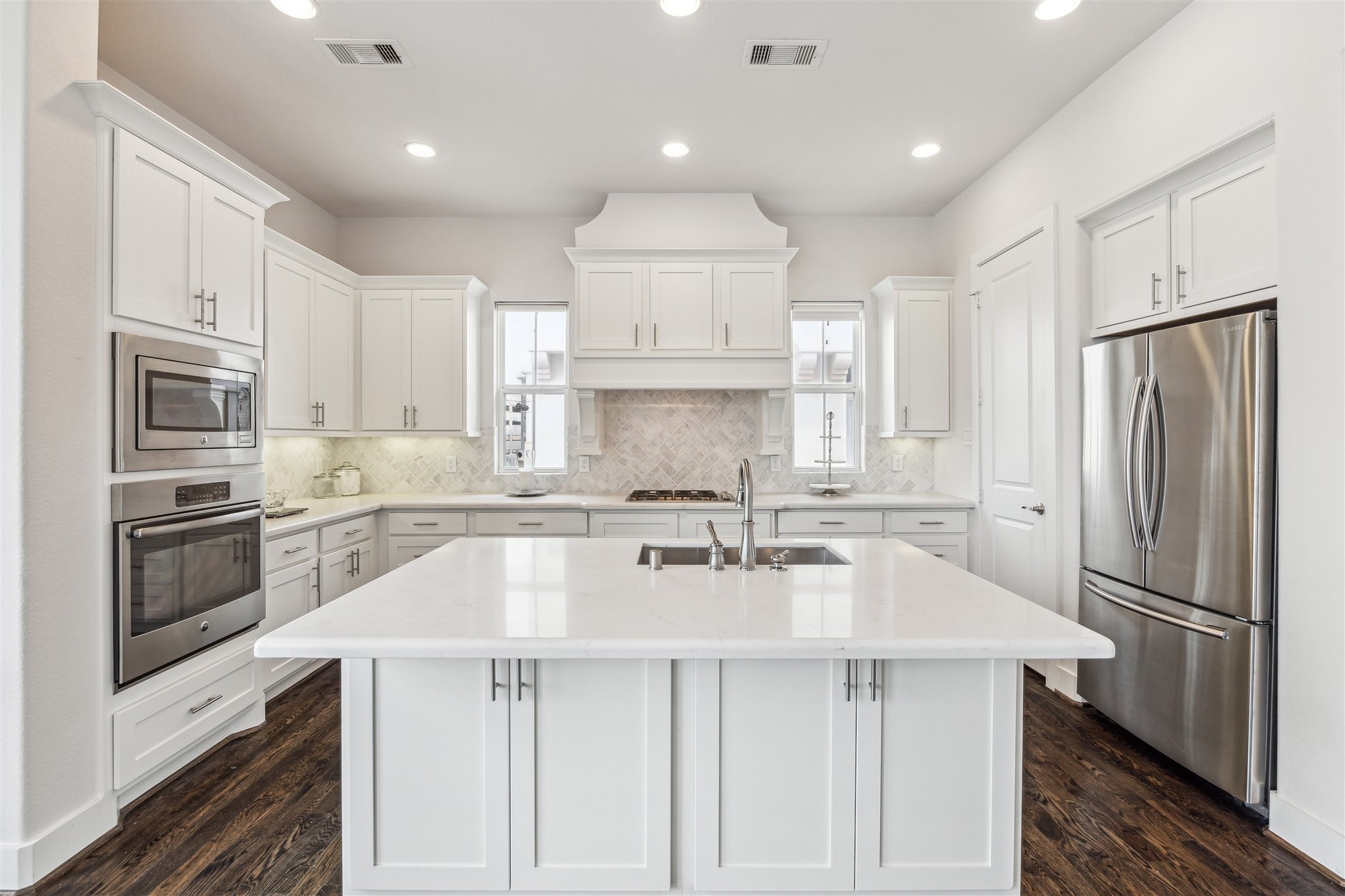2732 Freund Street Houston TX 77003
