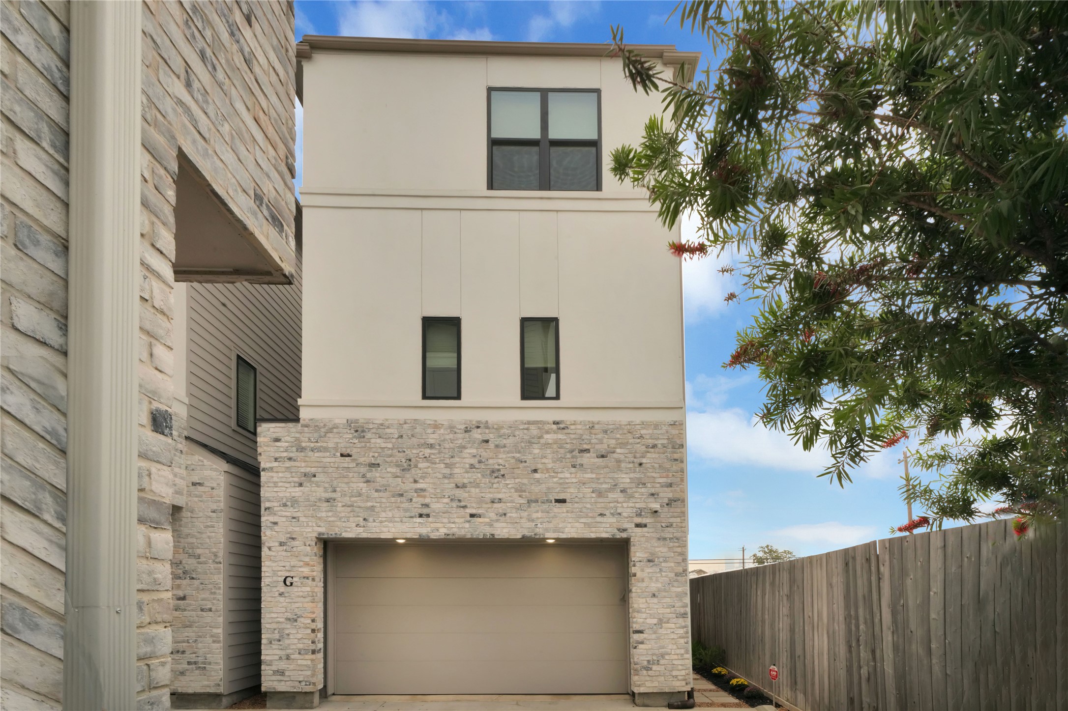 114 Heights Boulevard G Houston TX 77007