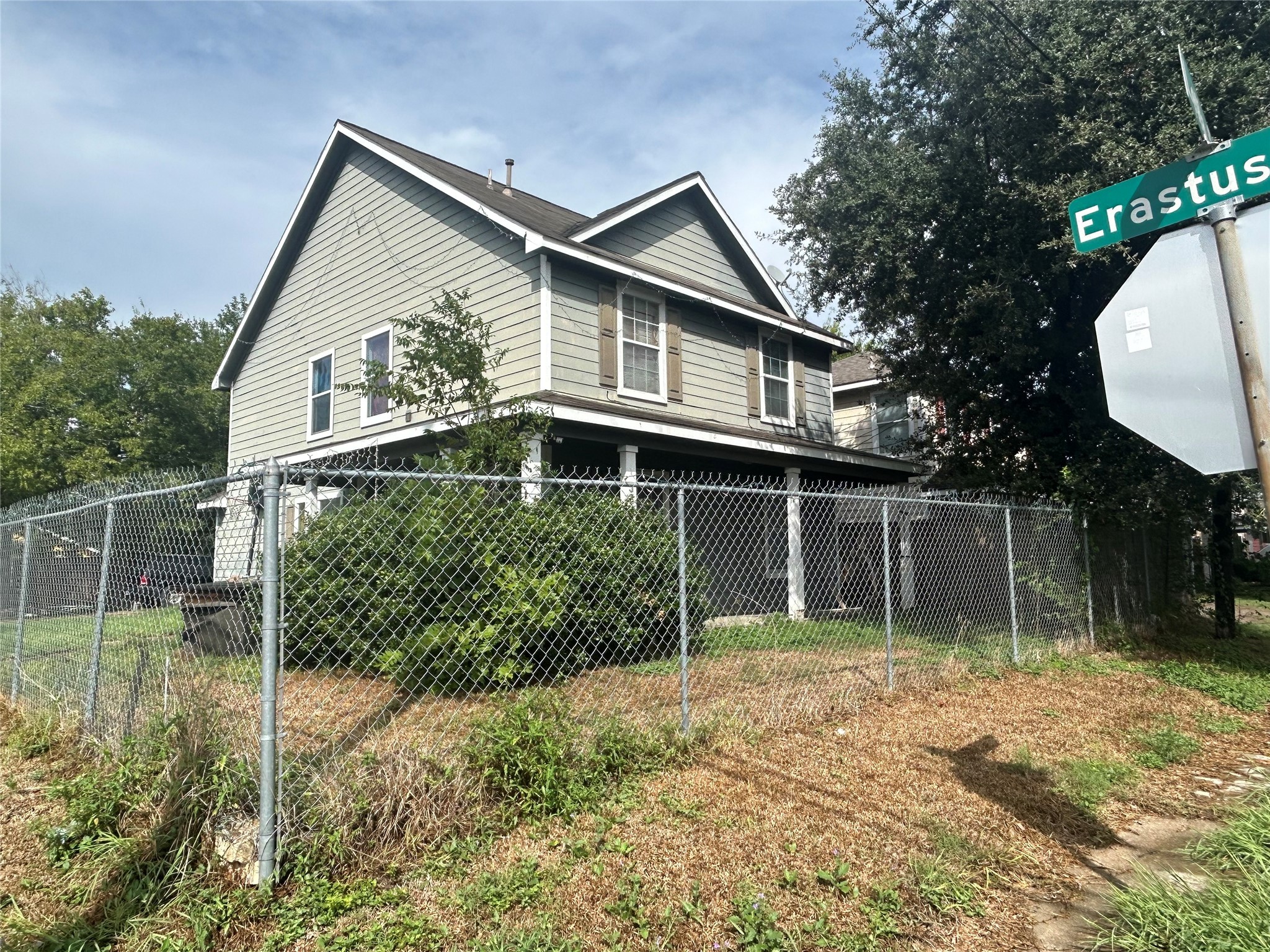 5303 Lelia Street Houston TX 77026