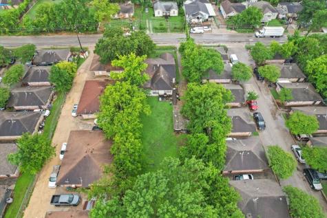 315 E Whitney Street Houston TX 77022