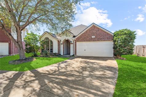 2355 Emory Knoll Drive Fresno TX 77545