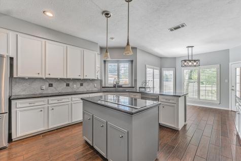 208 Springs Edge Drive Conroe TX 77356