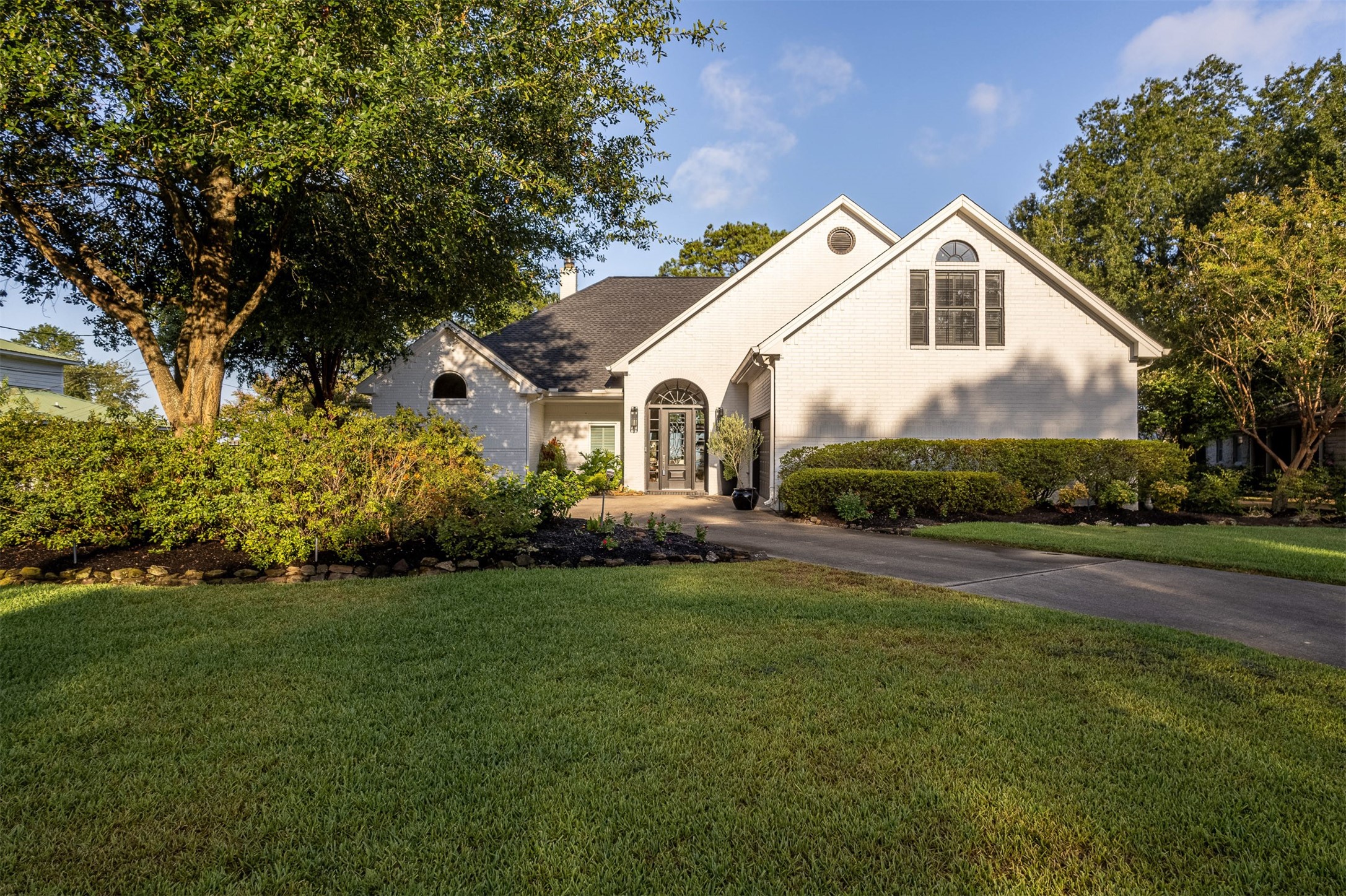 422 S Burnett Drive Baytown TX 77520