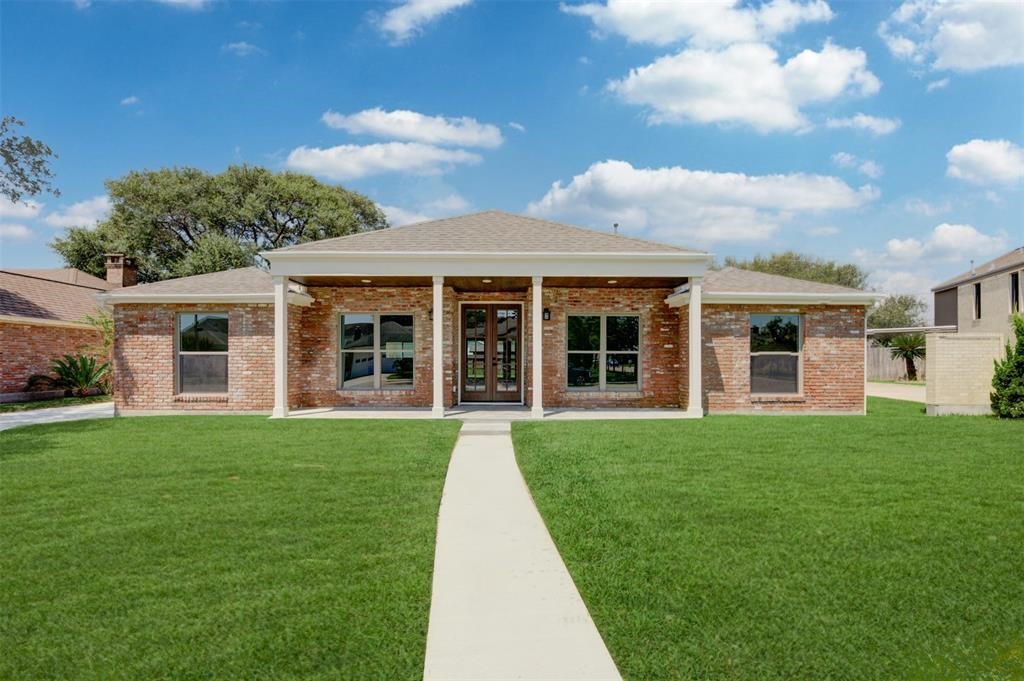 18 Colony Park Circle Galveston TX 77551