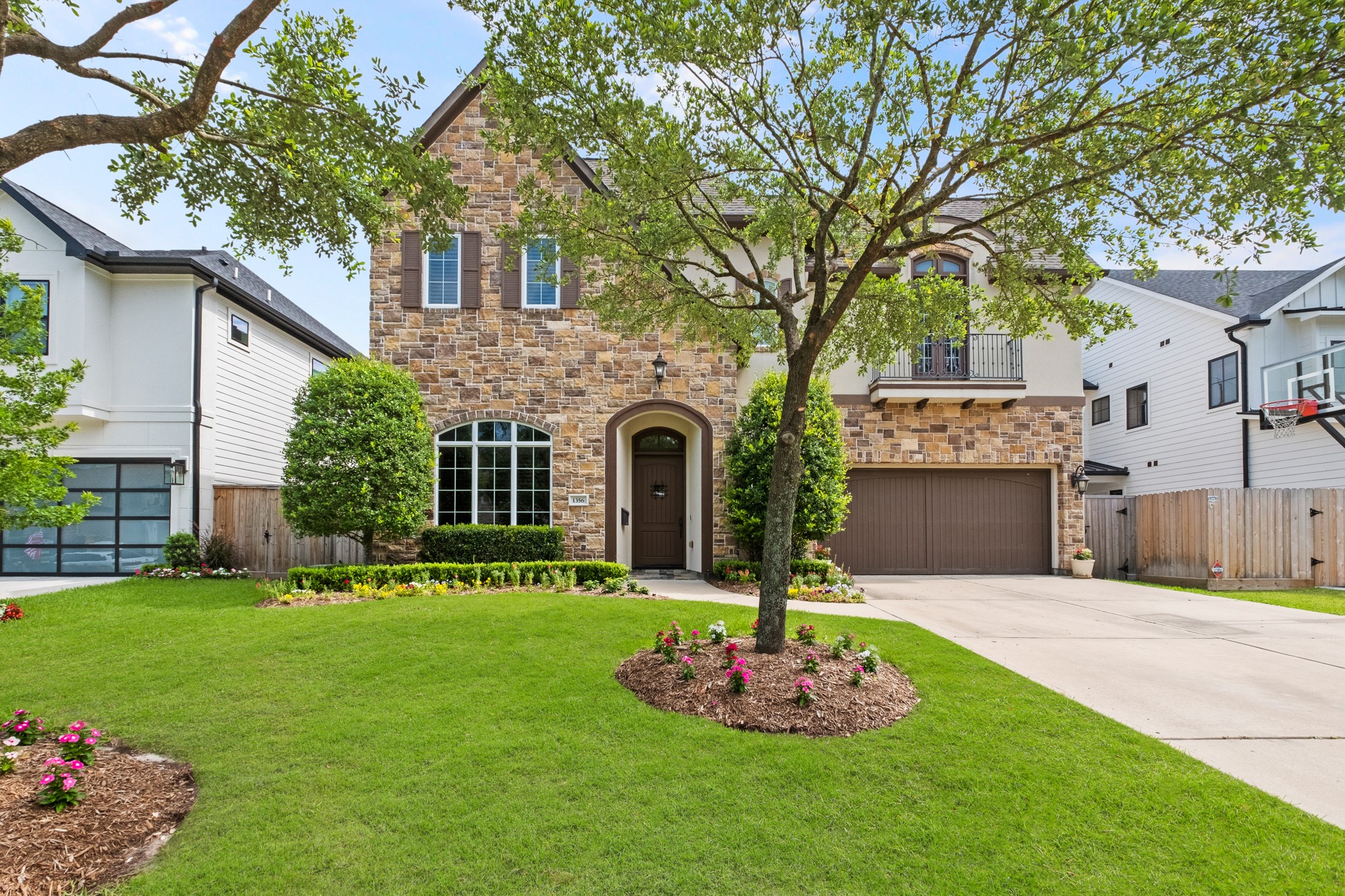 1356 Woodcrest Drive Houston TX 77018