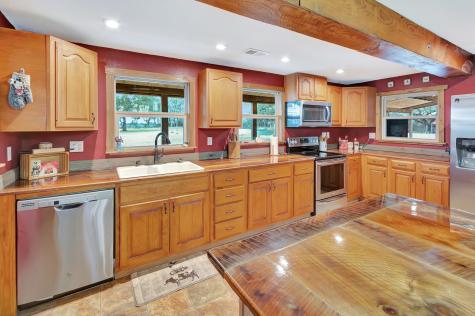 1710 County Road 399 Louise TX 77455