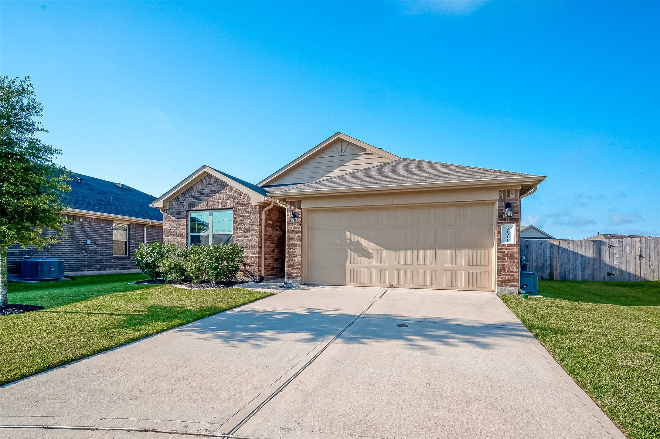21011 Whitehaven Bluff Trail Katy TX 77449