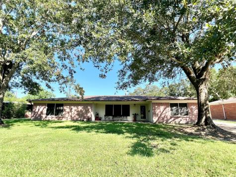 1956 1st Street N Texas City TX 77590