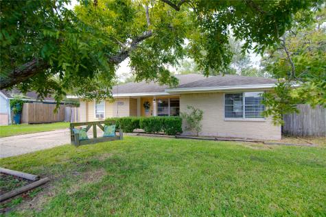 2807 Chicago Street Dickinson TX 77539