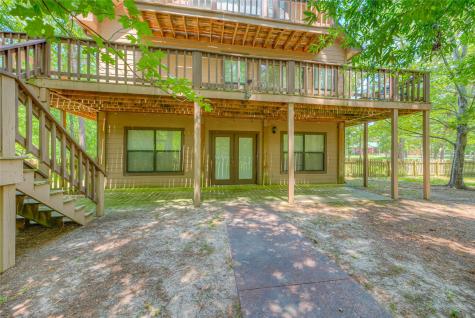 445 Knollwood Creek Onalaska TX 77360