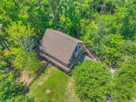 445 Knollwood Creek Onalaska TX 77360