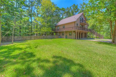 445 Knollwood Creek Onalaska TX 77360