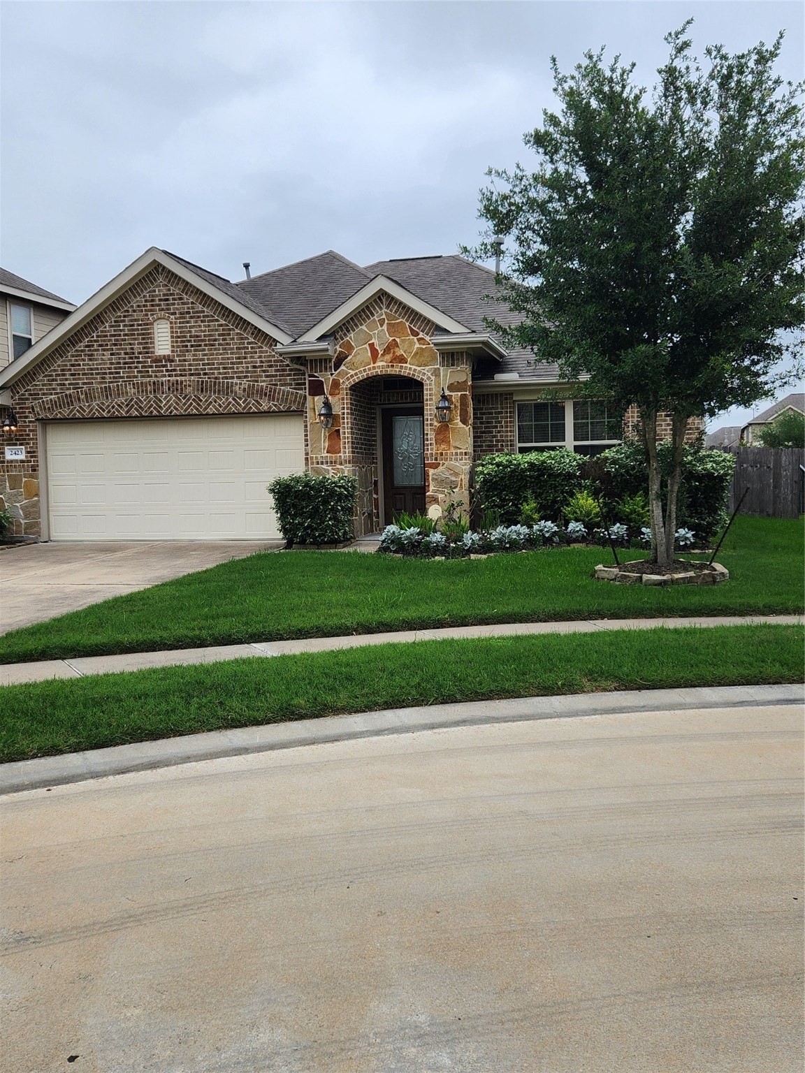 2423 Tall Sequoia Drive Fresno TX 77545
