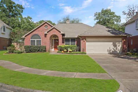 15511 Wake Village Drive Friendswood TX 77546