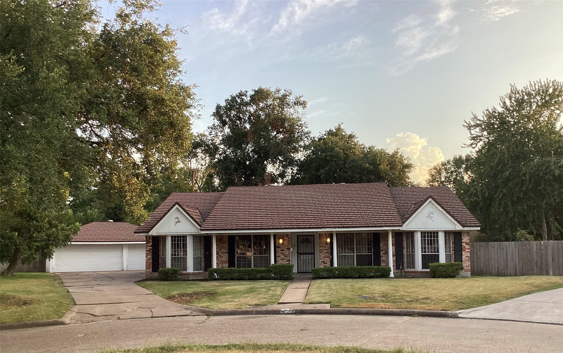 7502 Glenbrae Street Houston TX 77061