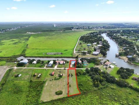474 Private Road 674 Sargent TX 77414