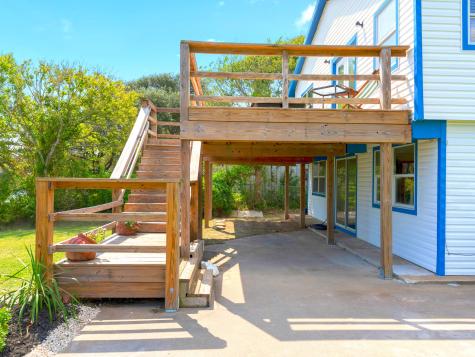 474 Private Road 674 Sargent TX 77414