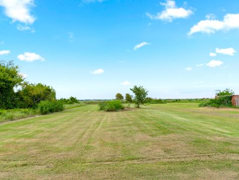 474 Private Road 674 Sargent TX 77414