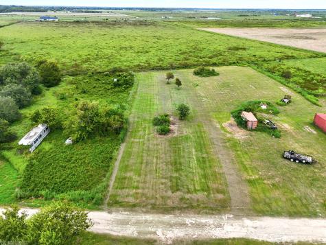 474 Private Road 674 Sargent TX 77414