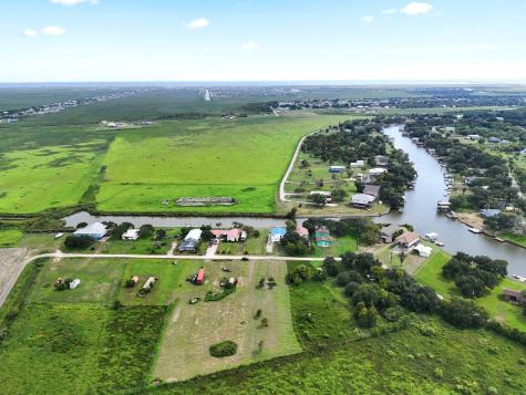 474 Private Road 674 Sargent TX 77414