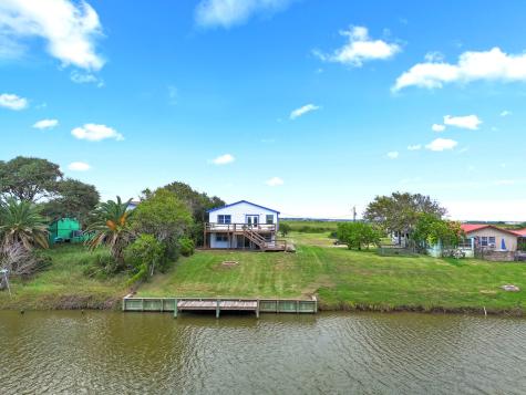 474 Private Road 674 Sargent TX 77414