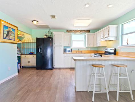 474 Private Road 674 Sargent TX 77414