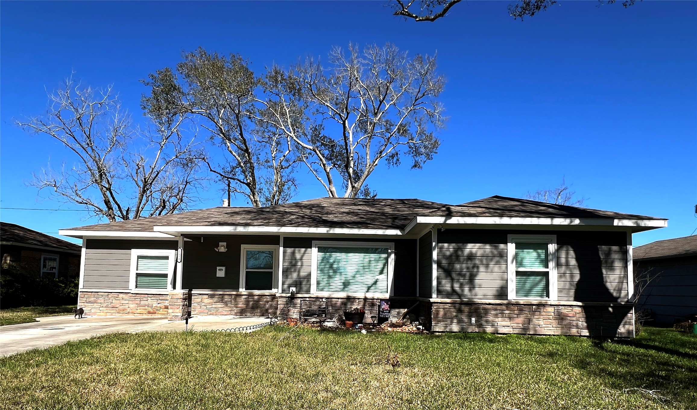 1210 Merchant Street El Campo TX 77437