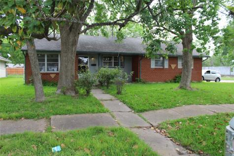 8415 Bronson Street Houston TX 77034