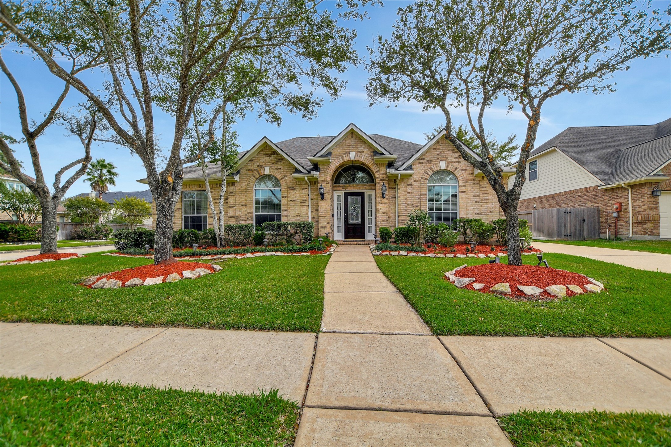 3015 Newbrook Drive Pearland TX 77584