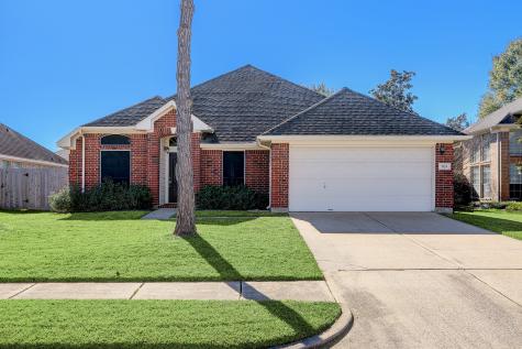 1824 Branch Hill Drive Pearland TX 77581