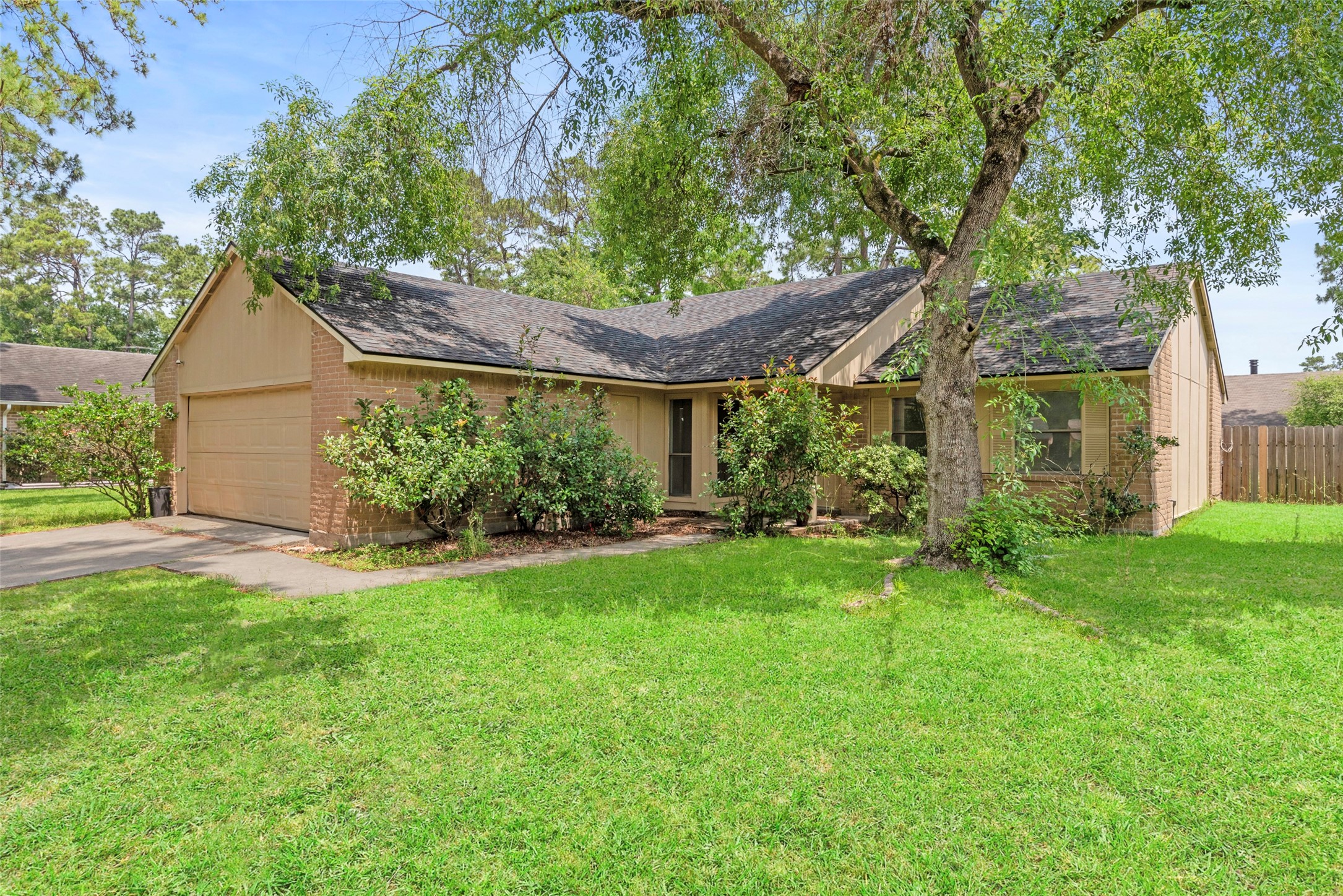 2819 Sandpiper Street Humble TX 77396