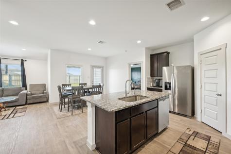 811 Teal Moon Drive Rosharon TX 77583
