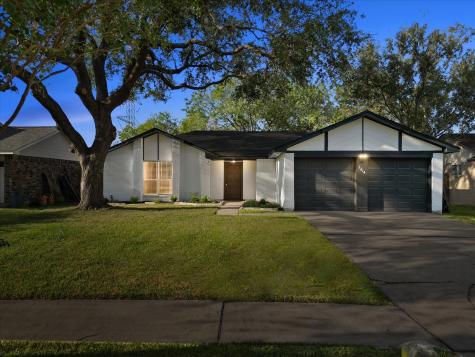 2614 Jeb Stuart Drive League City TX 77573