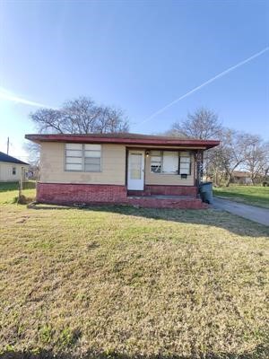 1233 W Procter Street Port Arthur TX 77640