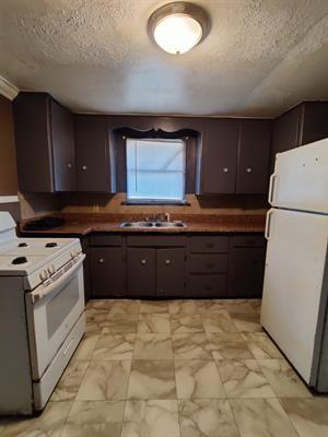 1233 W Procter Street Port Arthur TX 77640