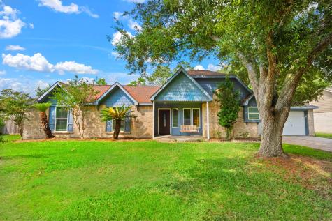 1304 Edinburgh Drive Friendswood TX 77546