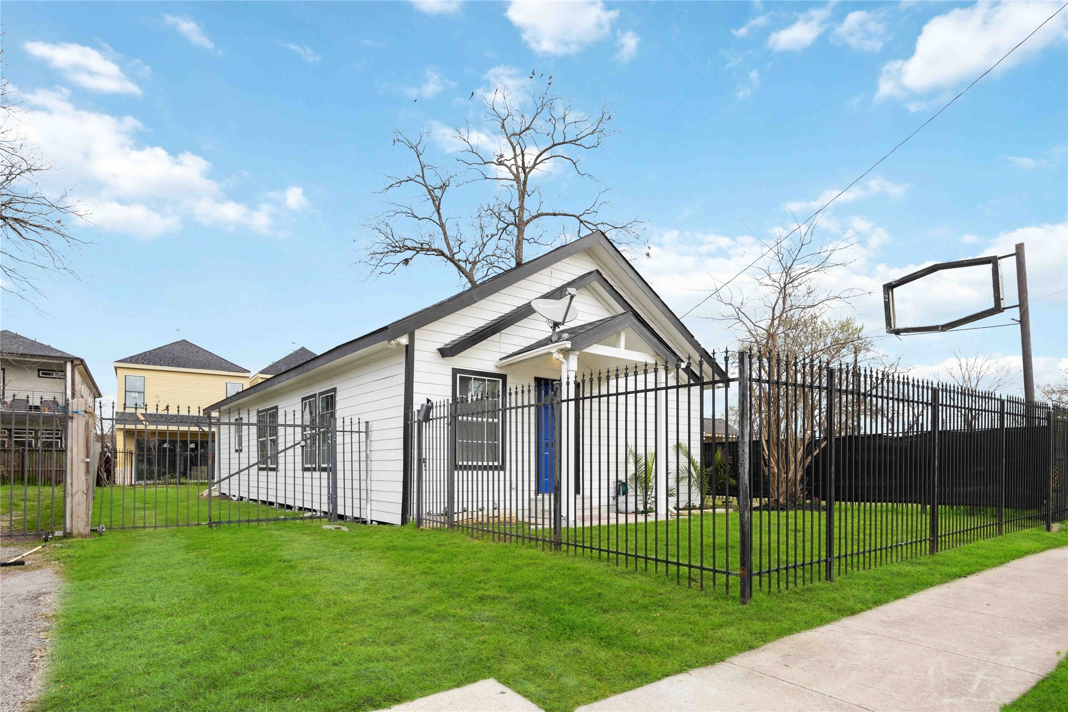 4415 Lyons Avenue Houston TX 77020